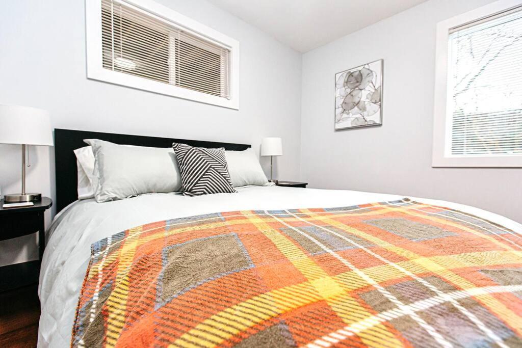Apartmán Esquimalt Lagoon Life Victoria Exteriér fotografie
