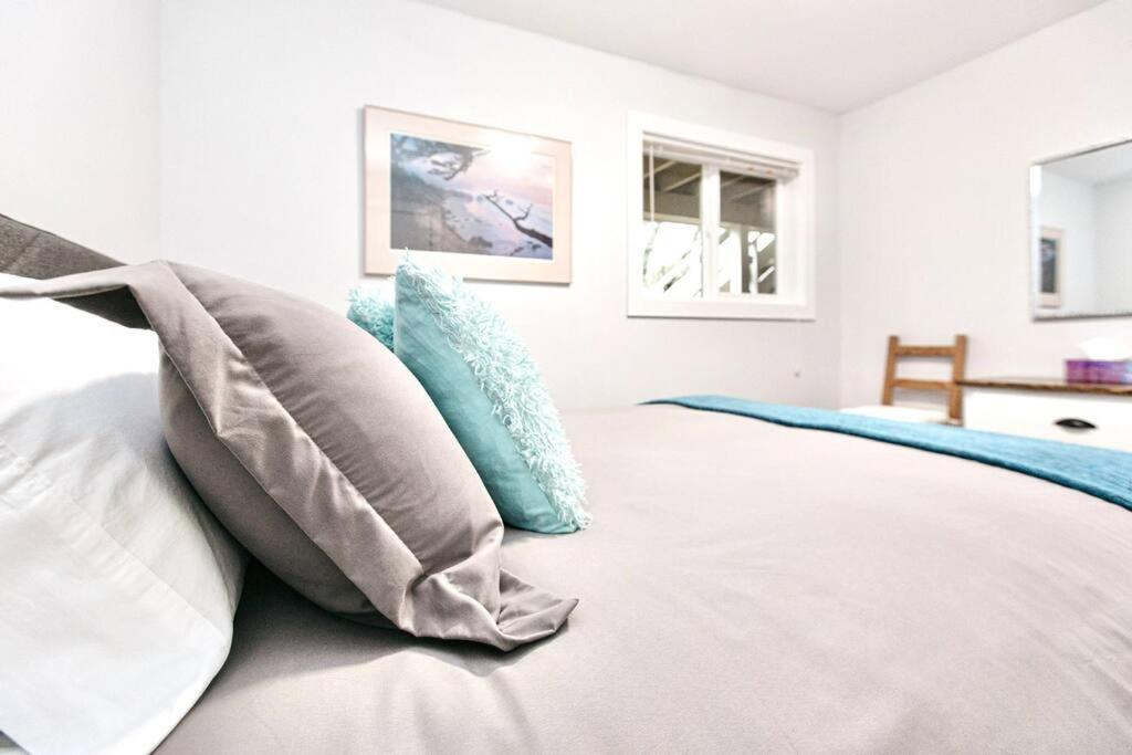 Apartmán Esquimalt Lagoon Life Victoria Exteriér fotografie