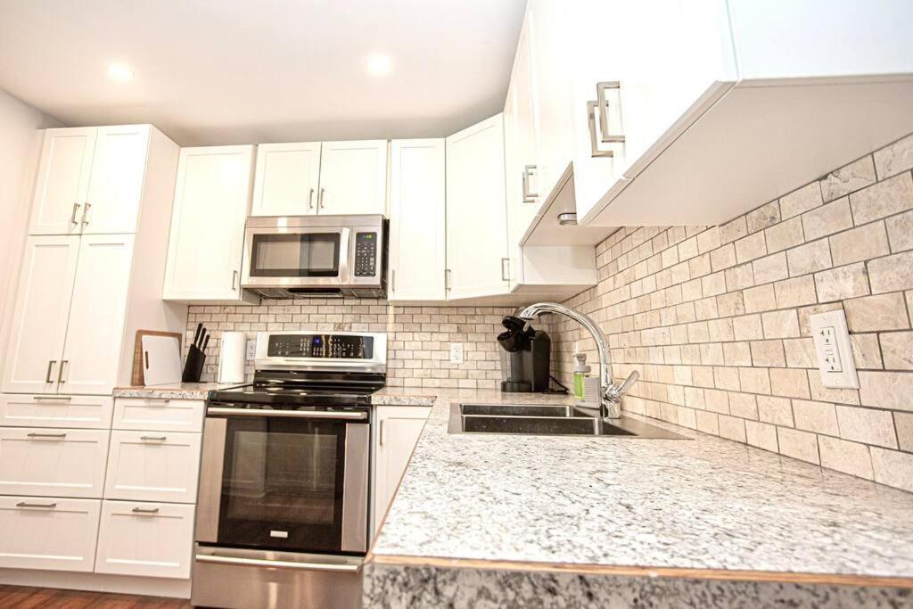 Apartmán Esquimalt Lagoon Life Victoria Exteriér fotografie